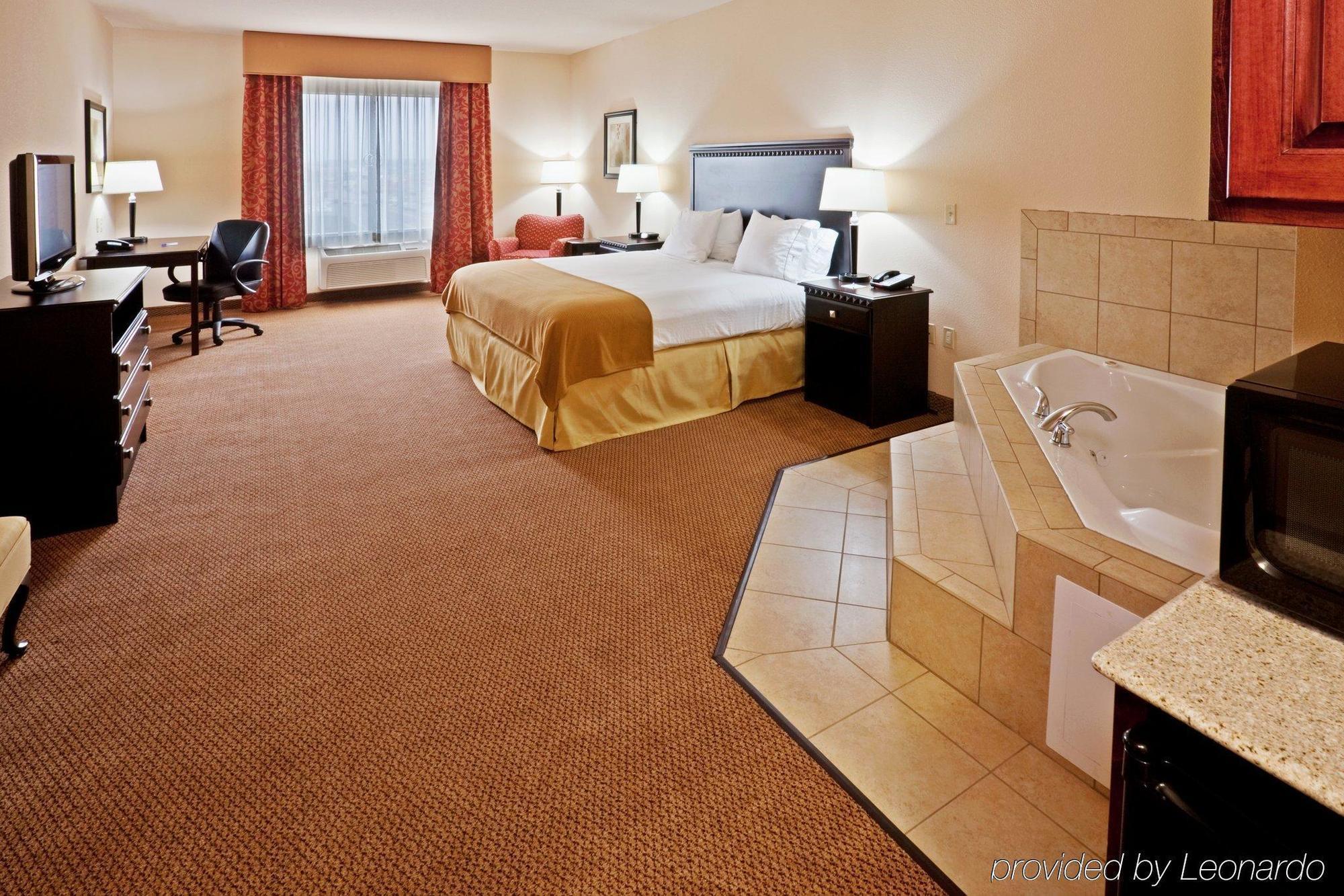 Holiday Inn Express Hotel And Suites Altus By Ihg Номер фото